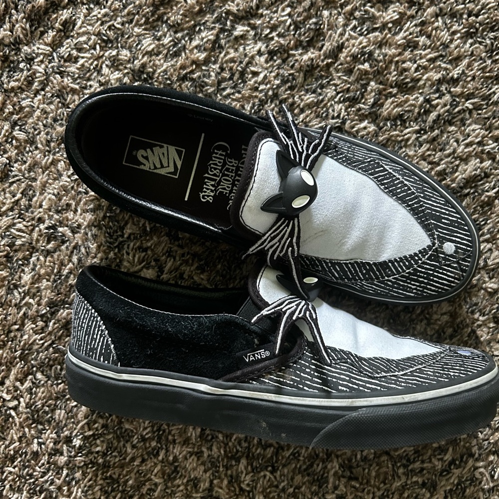 Vans x Disney Jack Skellington Slip-On Sneakers - Picture 3 of 4